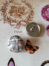 Load image into Gallery viewer, 18 mm stamped buttons silver,metal
